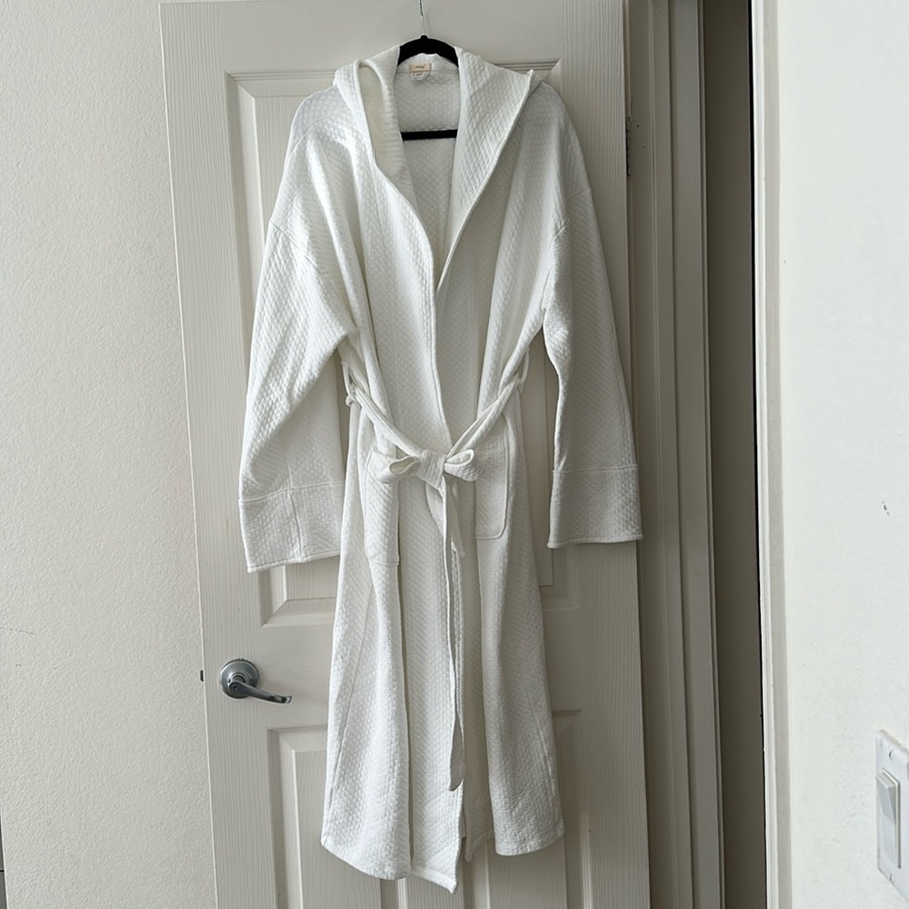 ❗️SOLD❗️Eberjey Zen Long Spa Robe